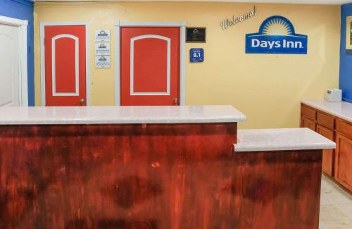 Bastrop Hotel | Days Inn by Wyndham Bastrop