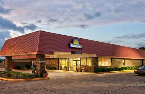 Batesville Hotel | Days Inn by Wyndham Batesville