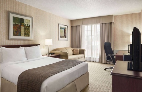 Brantford Hotel | Days Inn by Wyndham Brantford