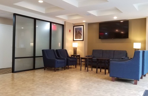 Flatlands Hotel | Days Inn by Wyndham Brooklyn Marine Park