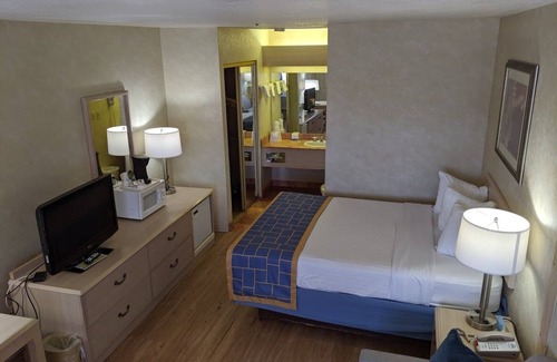 Bullhead City Hotel | Days Inn by Wyndham Bullhead City