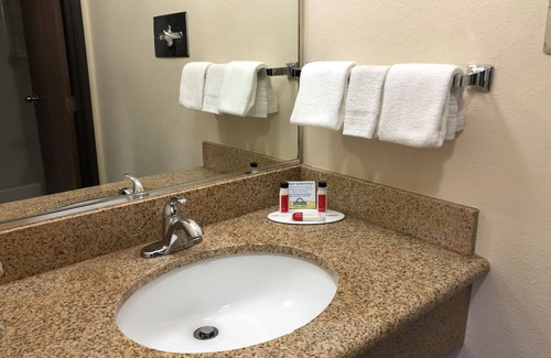 Bullhead City Hotel | Days Inn by Wyndham Bullhead City