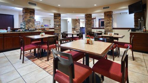 Coffeyville Hotel | Days Inn by Wyndham Coffeyville, Kansas