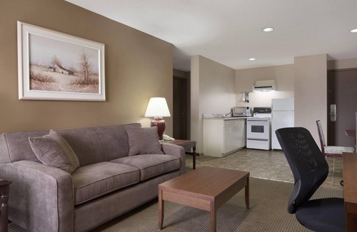 Dalhousie Hotel | Days Inn by Wyndham Dalhousie