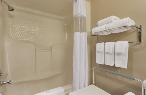 Dalhousie Hotel | Days Inn by Wyndham Dalhousie