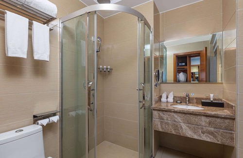Xiaguan Hotel | Days Inn By Wyndham Dali Erhai Park