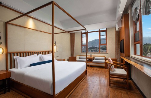 Xiaguan Hotel | Days Inn By Wyndham Dali Erhai Park