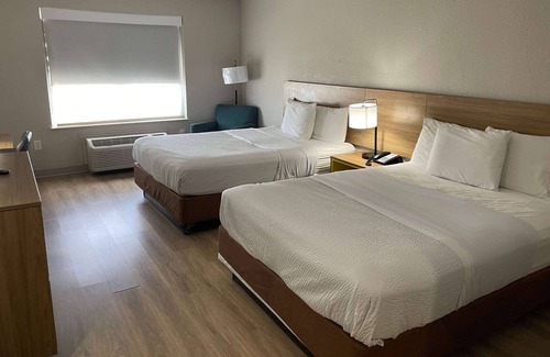 Garland Hotel | Days Inn by Wyndham Dallas Garland West