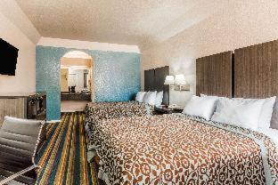 Dickinson Hotel | Days Inn by Wyndham Dickinson TX