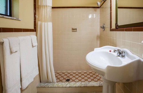Donegal Hotel | Days Inn by Wyndham Donegal