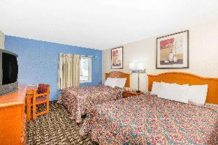 Effingham Hotel | Days Inn by Wyndham Effingham