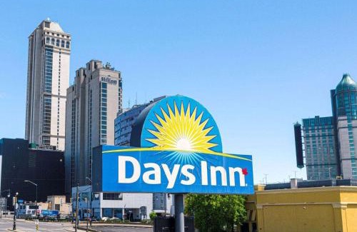 Fallsview Hotel | Days Inn by Wyndham Fallsview