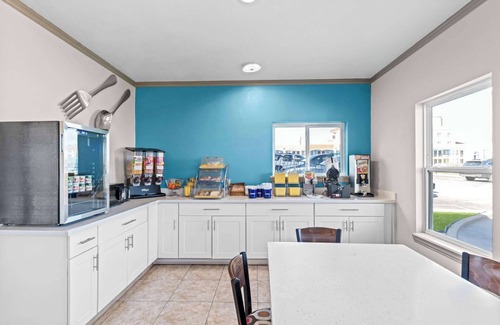 Gainesville Hotel | Days Inn by Wyndham Gainesville