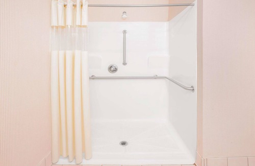 Hattiesburg Hotel | Days Inn by Wyndham Hattiesburg MS