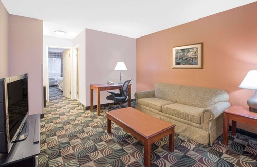Hillsdale Hotel | Days Inn by Wyndham Hillsdale