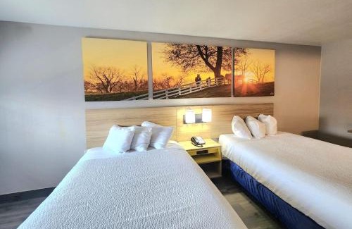 Brookhollow Hotel | Days Inn by Wyndham Houston