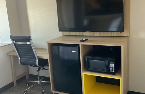 Humble Hotel | Days Inn by Wyndham Humble/Houston Intercontinental Airport