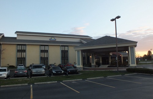 Castleton Hotel | Days Inn by Wyndham Indianapolis Northeast