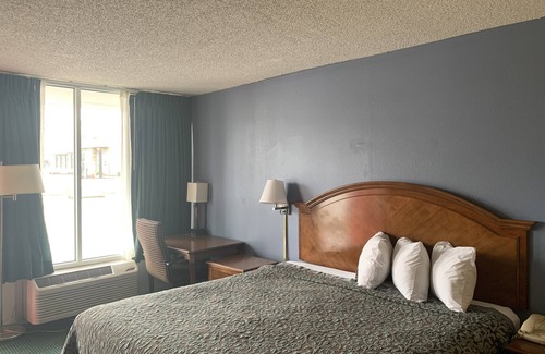 Jonesboro Hotel | Days Inn by Wyndham Jonesboro AR