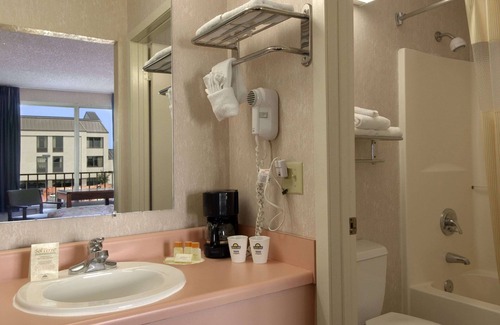 Jonesboro Hotel | Days Inn by Wyndham Jonesboro AR