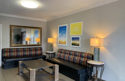 Jonesboro Hotel | Days Inn by Wyndham Jonesboro AR