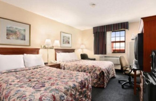 Keene Hotel | Days Inn by Wyndham Keene NH