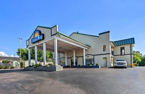 Lexington Hotel | Days Inn by Wyndham Lexington