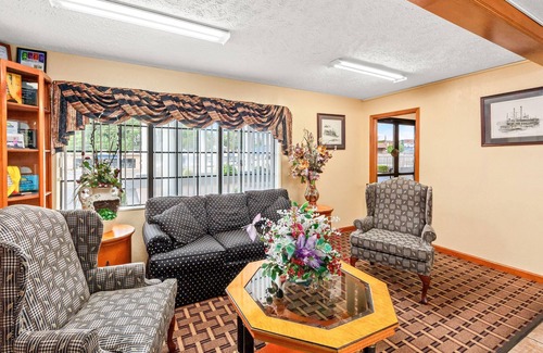 Lexington Hotel | Days Inn by Wyndham Lexington