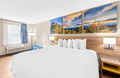 Lexington Hotel | Days Inn by Wyndham Lexington