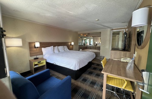 Liverpool Hotel | Days Inn by Wyndham Liverpool/Syracuse