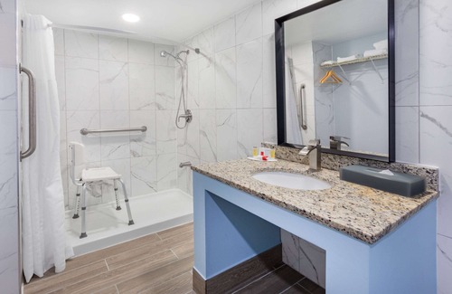 Livonia Hotel | Days Inn by Wyndham Livonia/Canton/Detroit
