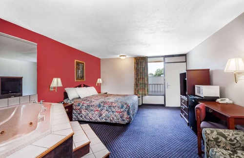 Martin Hotel | Days Inn by Wyndham Martin