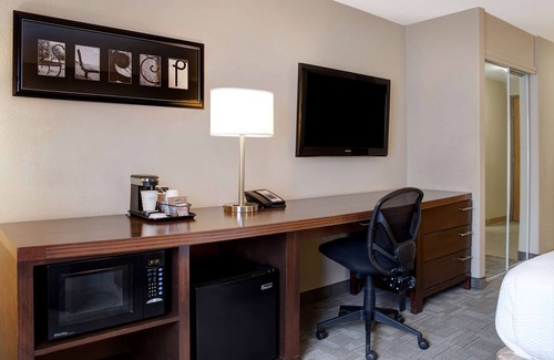 Medicine Hat Hotel | Days Inn by Wyndham Medicine Hat