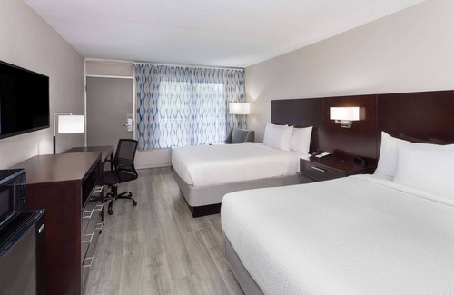 Melbourne Hotel | Days Inn by Wyndham Melbourne