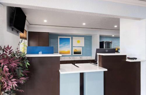 Miami Hotel | Days Inn by Wyndham Miami