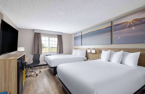 Miami Hotel | Days Inn by Wyndham Miami