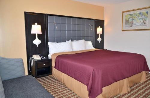 Middletown Hotel | Days Inn by Wyndham Middletown/Newport Area