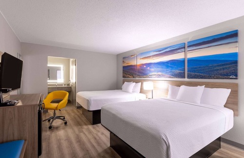 Mooresville Hotel | Days Inn by Wyndham Mooresville Lake Norman