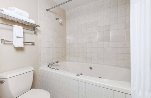 New Market Hotel | Days Inn by Wyndham New Market/I-81