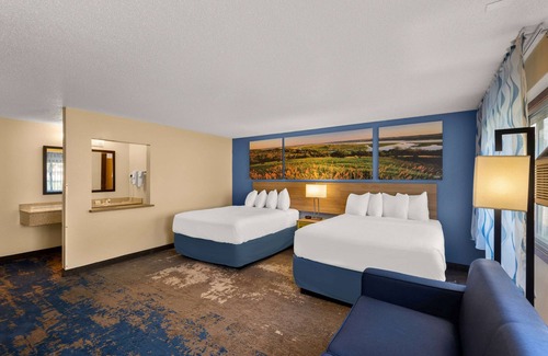 Newton Hotel | Days Inn by Wyndham Newton