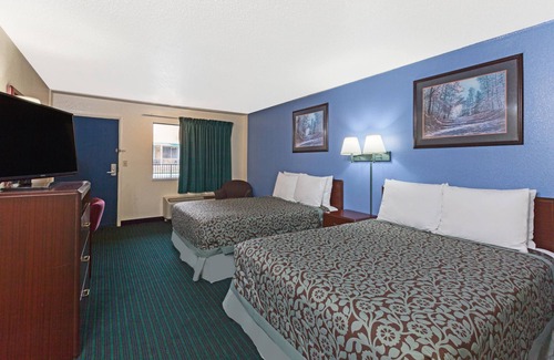 Central Oklahoma City Hotel | Days Inn by Wyndham Oklahoma City Fairground