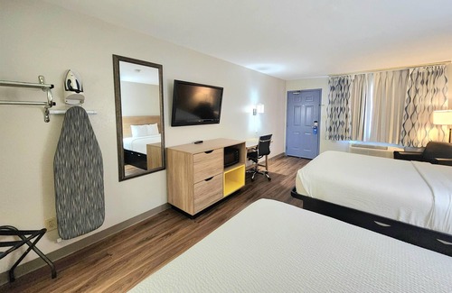 Portland Hotel | Days Inn by Wyndham Portland/Corpus Christi