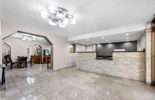 Raleigh Hotel | Days Inn by Wyndham Raleigh Midtown