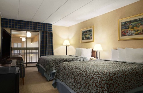 Rock Falls Hotel | Days Inn by Wyndham Rock Falls
