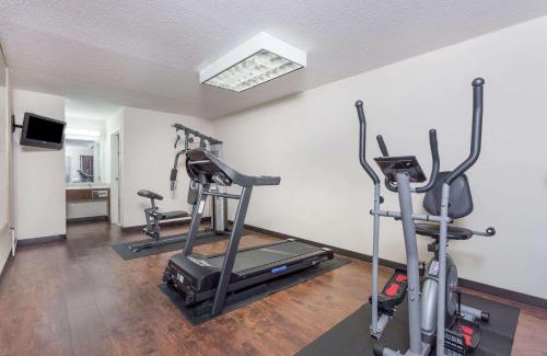 Royston Hotel | Days Inn by Wyndham Royston