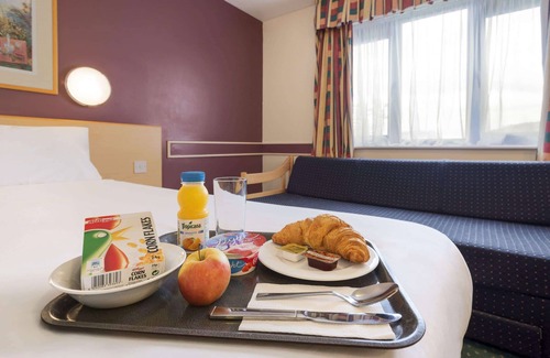 Ridgeway Hotel | Days Inn by Wyndham Sheffield M1