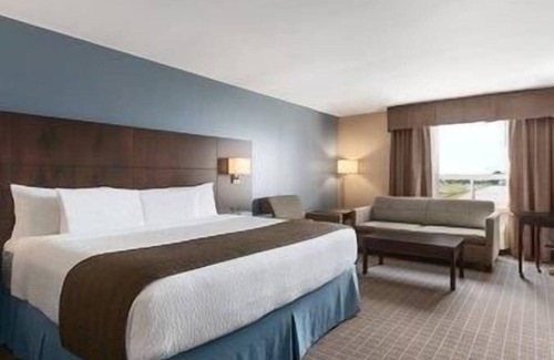 Downtown Hotel | Days Inn by Wyndham Stephenville