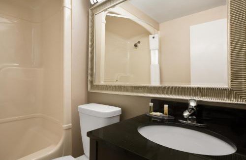 Stouffville Hotel | Days Inn by Wyndham Stouffville