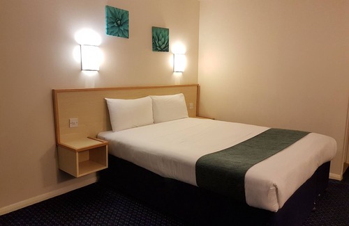Wonston Hotel | Days Inn by Wyndham Sutton Scotney North