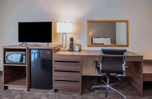Sudbury Hotel | Days Inn by Wyndham Sudbury & Conference Centre